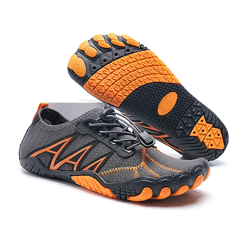 Sports Equipment Resale - Sepatu olahraga air besar pria dan
