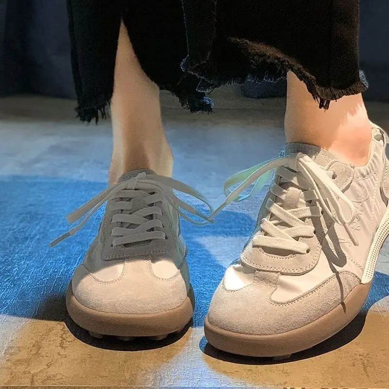 Sepatu kets datar wanita, sepa - Sports Equipment Resale ulasan dan harga