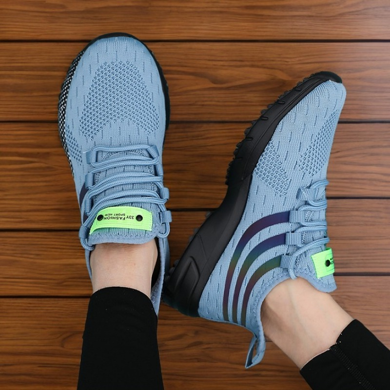 Sepatu Olahraga Bermerek Sepat - Sports Equipment Resale ulasan dan harga